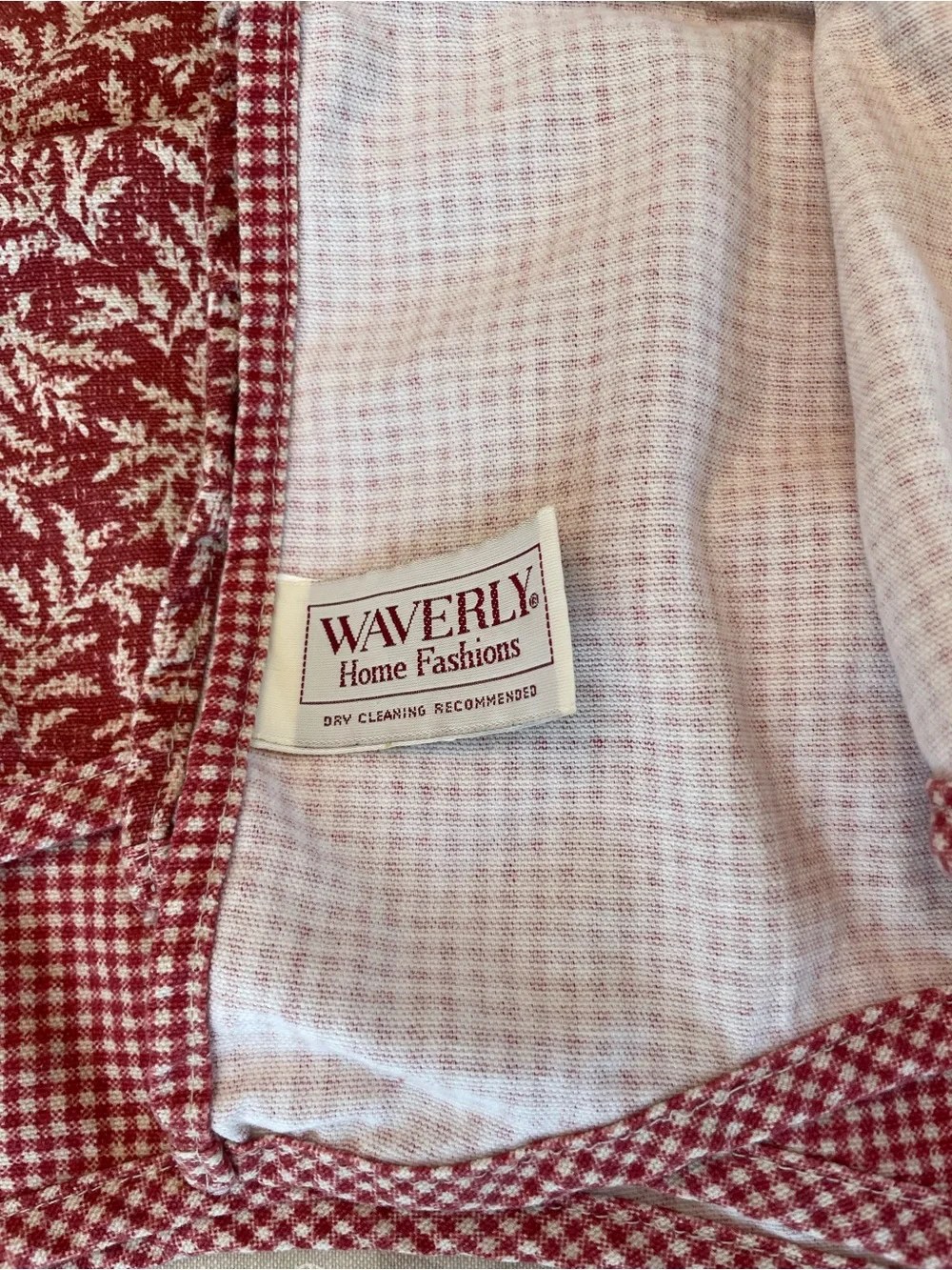 Vintage Waverly Burgundy Fernwood and Gingham Curtain Valance